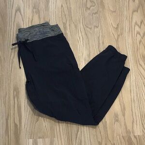 Duluth Armachillo Joggers Women’s Navy Pants 12 Duluth Trading Company